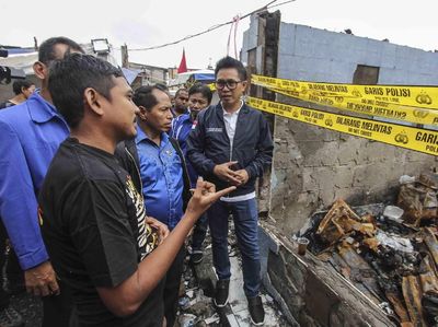 Baksos PAN untuk Korban Kebakaran di Taman Sari