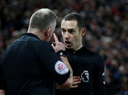 Tentang Hakim Garis yang Bikin Kontroversi di Laga Liverpool vs Spurs