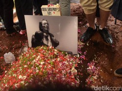 Istri Yockie Suryo Prayogo: Hidupnya untuk Musik