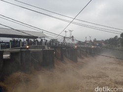 Bendung Katulampa Bogor Masih Siaga 4