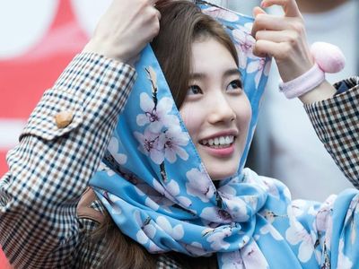 Pesona Suzy Bae, Korean Sweetheart yang Pakai Kerudung dari Indonesia