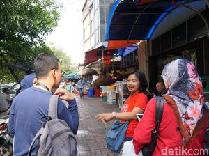 Apa Rasanya Jadi Tour Guide di Jakarta? Apa Rasanya Jadi Tour Guide di Jakarta?