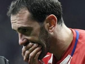 Diego Godin Tak Bisa Unjuk Gigi Dulu