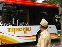 Bus Gatotkaca yang Disopiri Walkot Solo Tabrak Pohon Batal Beroperasi