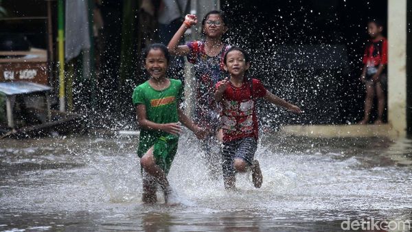 Cipinang Melayu Kebanjiran, Begini Kondisinya