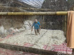 Warga di Dusun Sleman Ini Pantang Tidur Pakai Kasur Kapuk