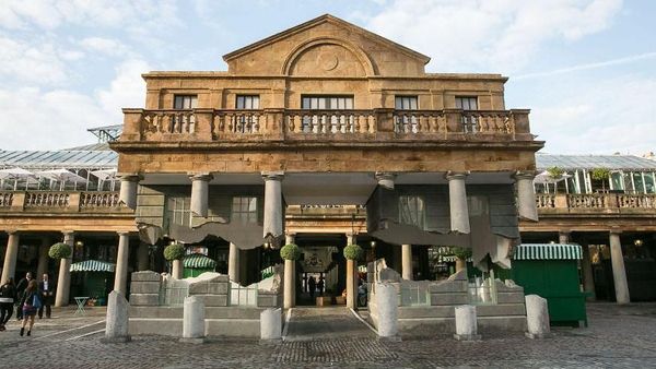 Ajaib! Gedung Ini Kok Bisa Melayang?