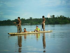 Asmat, Perahu dan Patung Asmat, Perahu dan Patung