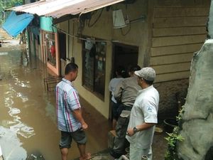 Katulampa Siaga I, Pengadegan Jaksel Tergenang Air sampai 30 Cm