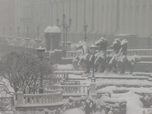 Foto: Salju Putihkan Moskow, Pecahkan Rekor dalam 61 Tahun