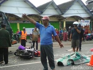 Truk Kontainer Tabrak Bikers di Mojokerto, Dua Orang Tewas