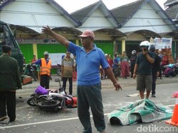 Truk Kontainer Tabrak Bikers di Mojokerto, Dua Orang Tewas