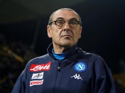 Ditaksir Chelsea, Sarri Malah Mau Teken Kontrak Baru