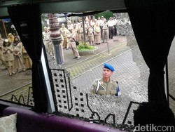 Wali Kota Solo Jadi Sopir, Bus Gatotkaca Tabrak Pohon