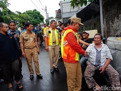 Wakil Wali Kota Jaksel Pantau Banjir di Rawajati