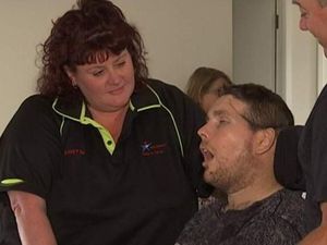 Perangkat Komunikasi Ala Steven Hawkings Kini Tersedia di Australia Perangkat Komunikasi Ala Steven Hawkings Kini Tersedia di Australia