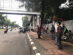 Waspadai Komplotan Copet di JPO Sudirman, Begini Formasinya
