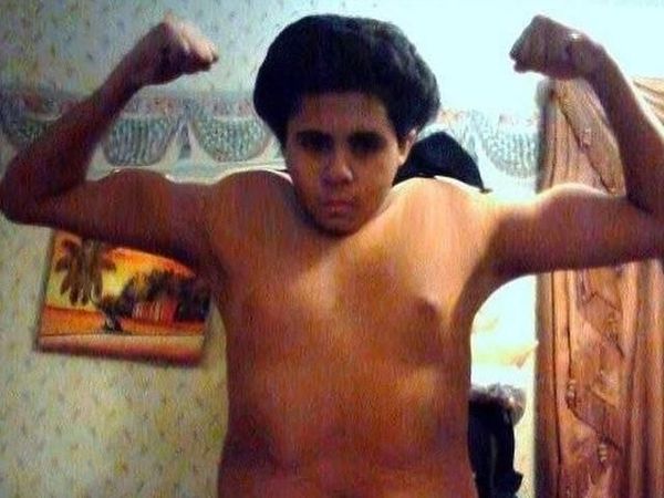 Foto-foto Tubuh Kekar Hasil Editan Photoshop, Jadinya Malah Kocak! (2)