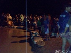 Sungai Meluap, Warga di Jepara Buat Tanggul Darurat