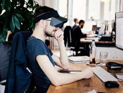 Ini Topi Unik yang Dirancang Agar Kamu Lebih Fokus Bekerja