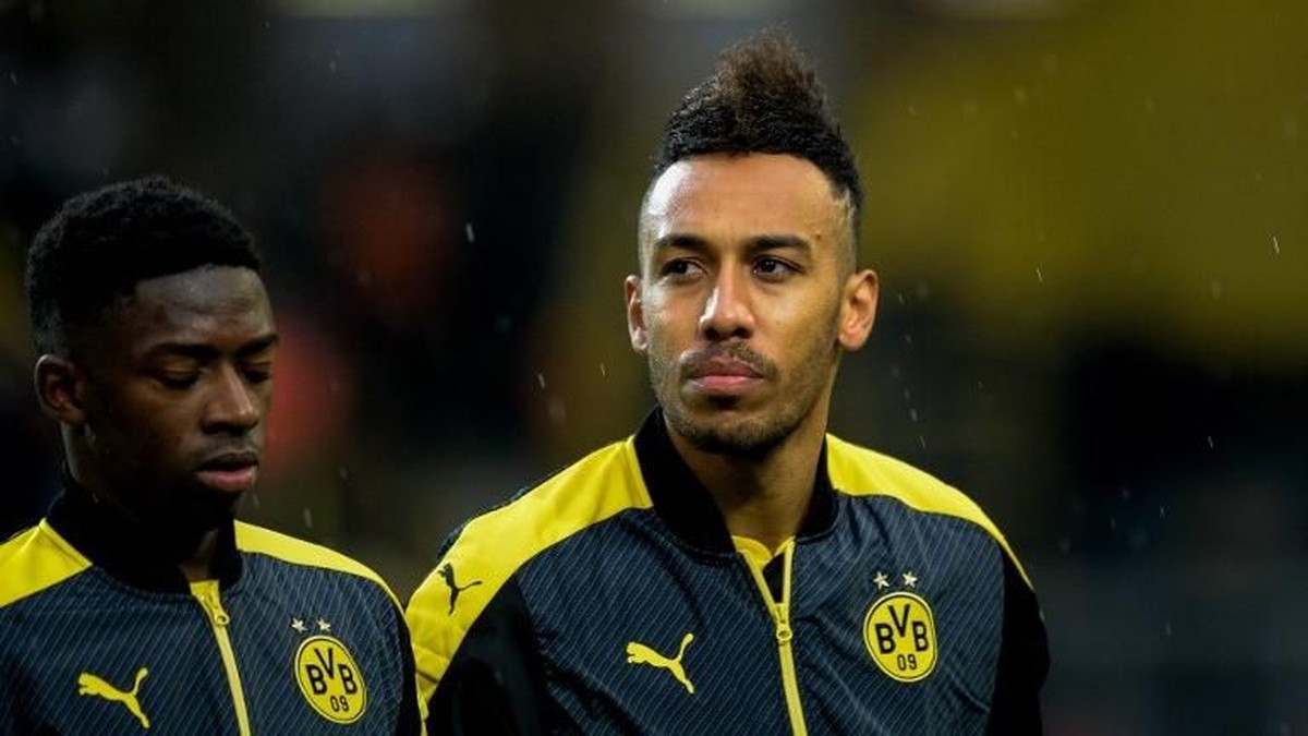 Pierre-Emerick Aubameyang adalah tandem terbaik untuk Ousmane Dembele. (Foto: SASCHA SCHUERMANN/AFP)