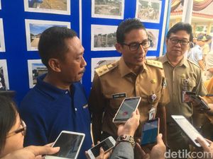 Tinjau Banjir, Sandiaga Minta Pemeriksaan Dijadwal Ulang Tinjau Banjir, Sandiaga Minta Pemeriksaan Dijadwal Ulang