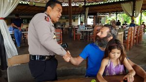 Foto: Ekspresi Alum Bocah Argentina Saat Ditemukan di Toraja
