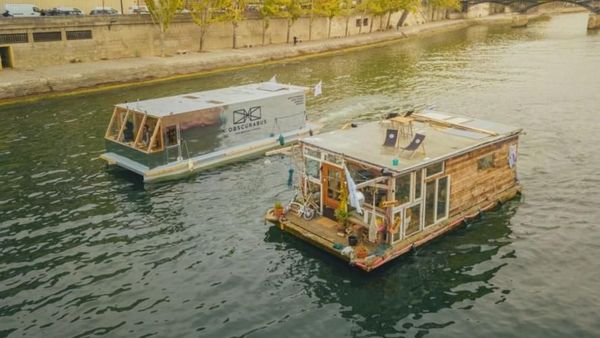 2 Pria Keliling Eropa Pakai Rumah Terapung Bikinan Sendiri