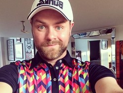 Tak Malu, Brian McFadden Paparkan Pengalamannya Cangkok Rambut