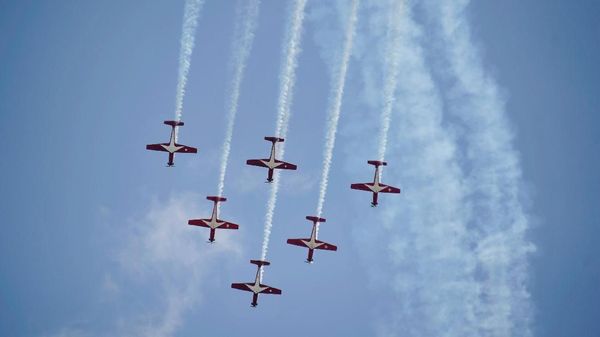 Keren! Penampilan Tim Jupiter TNI AU Jadi Primadona di Singapura