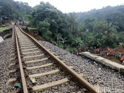 Kereta Pangrango Sementara Beroperasi Sukabumi-Cigombong