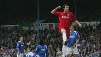 6. Robbie Fowler, dengan 183 gol, menjadi pemain yang berikutnya bisa dikejar Salah. Foto: Ben Bradford/Getty Images