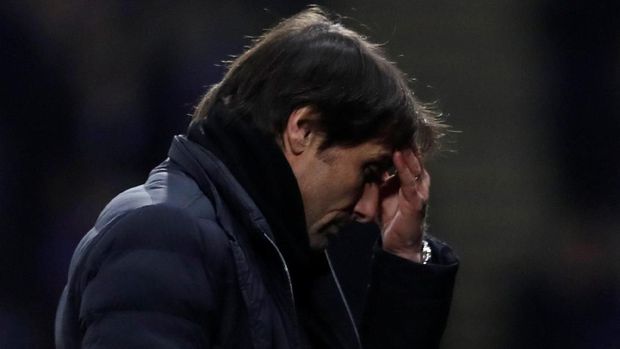 Antonio Conte dikabarkan akan didepak manajemen Chelsea.