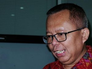 PKB Sindir Rommy Cuma Selfie dengan Jokowi, PPP: Ngaca Dulu! PKB Sindir Rommy Cuma Selfie dengan Jokowi, PPP: Ngaca Dulu!