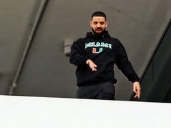 Demi Syuting Klip, Drake Traktir Belanja di Swalayan hingga Rp 680 Juta