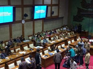 Sri Mulyani Rayu DPR Setujui Aturan Main Liberalisasi Keuangan ASEAN