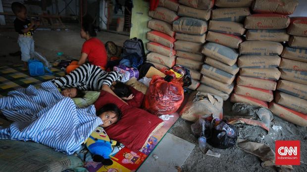Relokasi Warga, Sandiaga Pakai Jurus 'Touch and Feel'