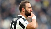 Sehubungan dengan itu, CalcioMercato menyatakan bahwa Higuain saat ini memang sedang dijadikan target utama oleh Monaco untuk menjadi kandidat pengganti Radamel Falcao. Konon Juve siap melepas Higuain seharga 60 juta euro. (Foto: Gabriele Maltinti/Getty Images)