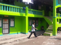 Pria Bawa Senjata Ditangkap Santri Cileunyi, Polisi: Gangguan Jiwa