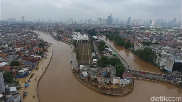 Potret Banjir Kampung Melayu dari Udara Pagi Tadi