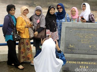 Siaga II, Bendung Katulampa Jadi Tempat Wisata Dadakan