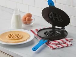 Bikin Waffle dan Pancake Sekaligus dengan Satu Alat Praktis