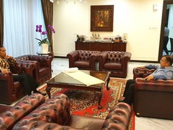 Jokowi-JK Jilid II Terganjal UUD 1945