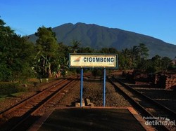 Suatu Waktu di Stasiun Cigombong, Ada yang Rindu?
