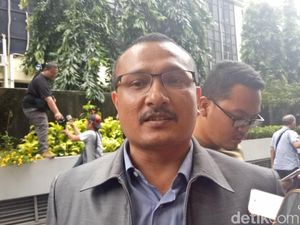 Pengakuan Tiba-tiba soal Mualaf dari Ferdinand Hutahaean Pengakuan Tiba-tiba soal Mualaf dari Ferdinand Hutahaean