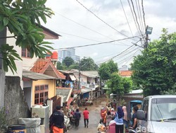 Korban Banjir di Rawajati Butuh Bantuan Selimut dan Tikar