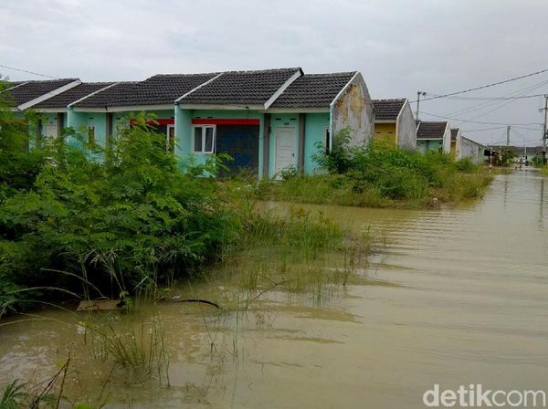 Foto: Perumahan Dp 1% Jokowi yang Terendam Banjir
