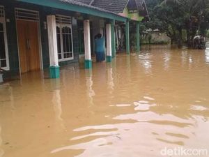 Banjir Masih Rendam Pati, Warga Diimbau Bersiaga