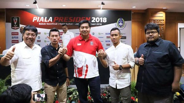 Rembukan Jelang Semifinal Piala Presiden 2018