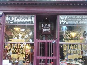 Inikah Toko Khusus Pernak-pernik Harry Potter Terlengkap? Inikah Toko Khusus Pernak-pernik Harry Potter Terlengkap?